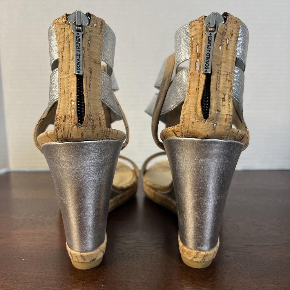 Donald J Pliner Majio T-Strap $280 Cork Wedge Heels Size 10 Silver Metallic Shoe - Picture 4 of 11